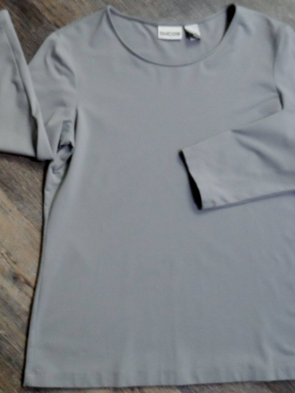Chicos Crewneck Top Light Gray 3/4 Sleeve Sz 0/Small